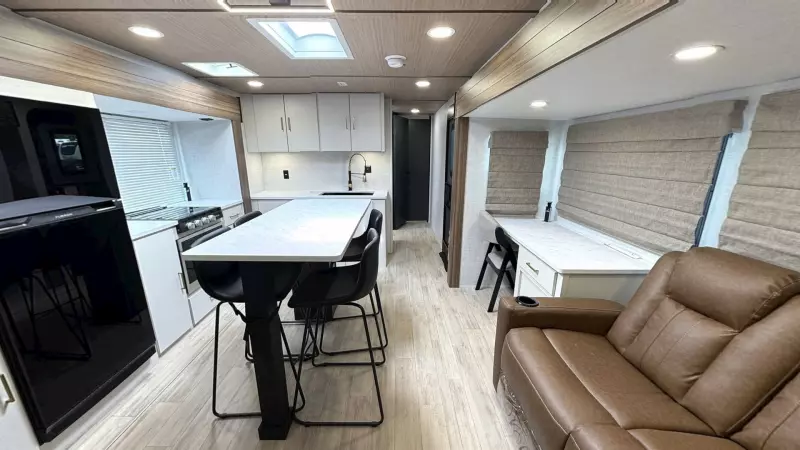 2800RL Floorplan Main Room